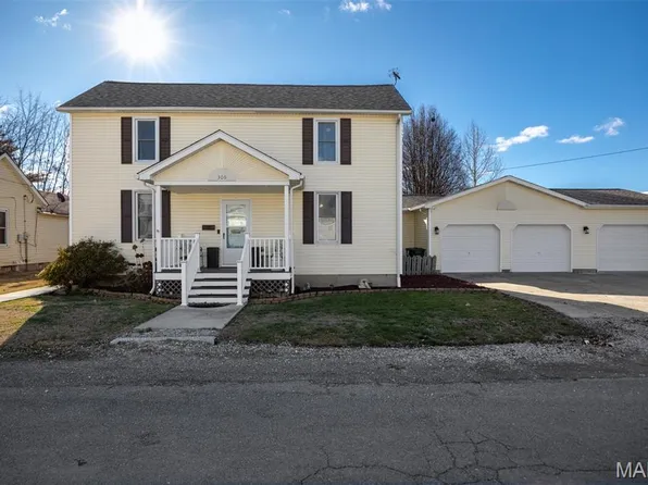 306 Putnam St, Mount Olive, IL 62069