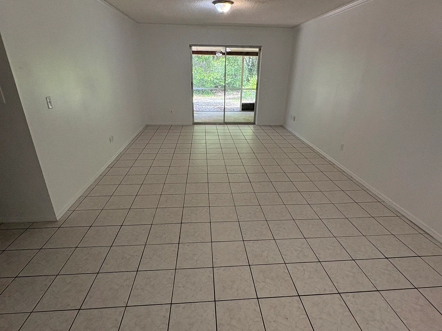 2 bed, 1000 sqft, $1,500 — Photo 1