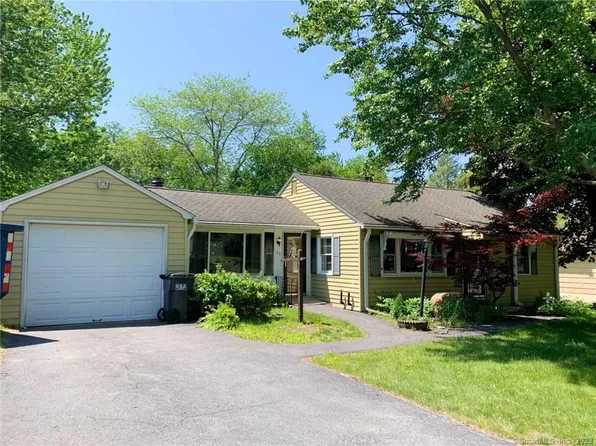 70 Hart Drive, Litchfield, CT 06759