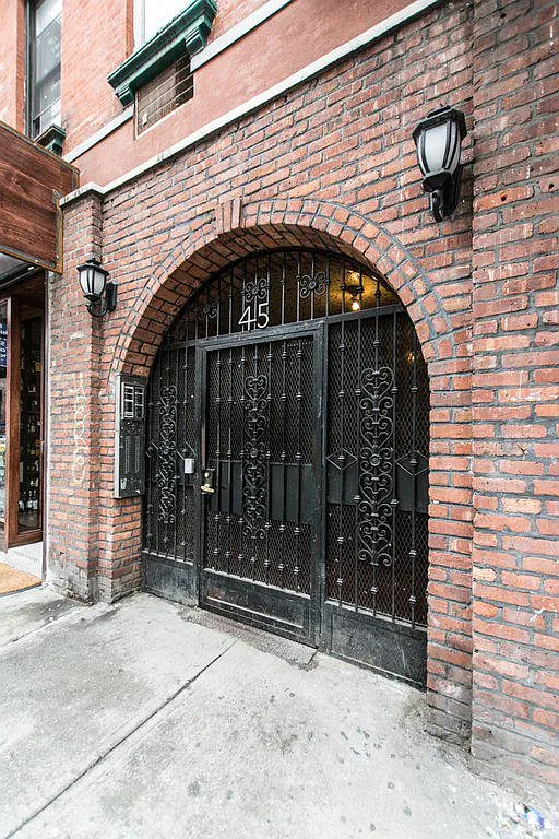 Building Photo - 45 1st Ave #2G