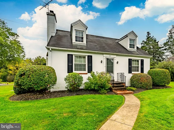 319 Trexler Ave, Kutztown, PA 19530