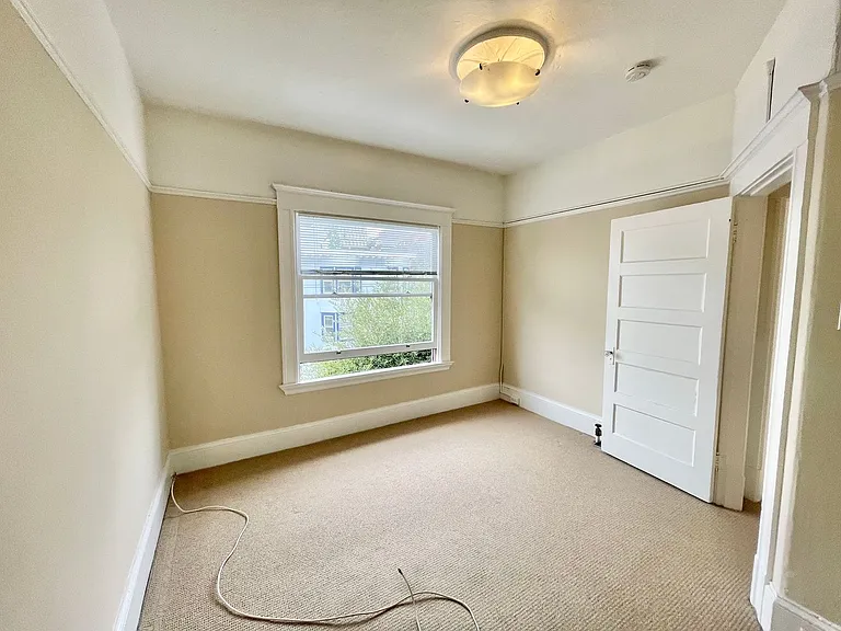 Charming! Duboce Top Floor 3br/1ba. Sunlight Galore! Progressive — Photo 6