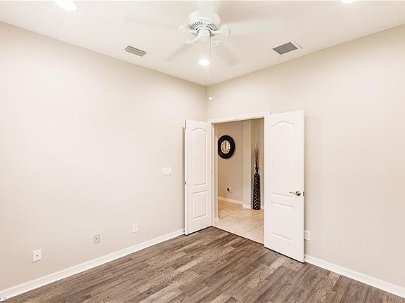 5th image of 4605 Waterscape Ln