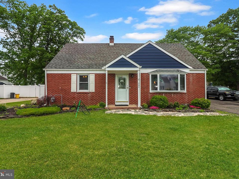 1st image of 240 Youngs Rd