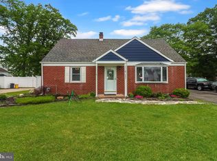240 Youngs Rd, Hamilton, NJ 08619