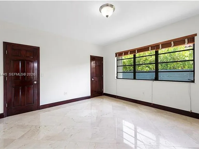 540 S Shore Dr — Photo 36