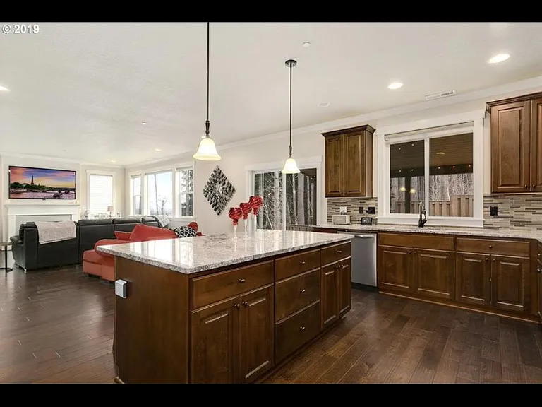 7664 SW 204th Ave — Photo 9
