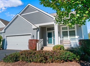 359 Cascade Ln, Oswego, IL 60543