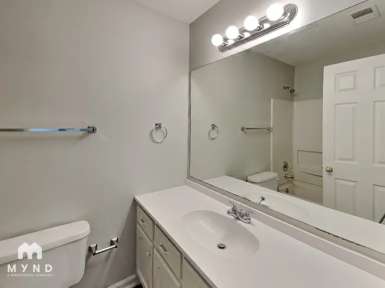 5624 Kaitlyn Dr W — Photo 14
