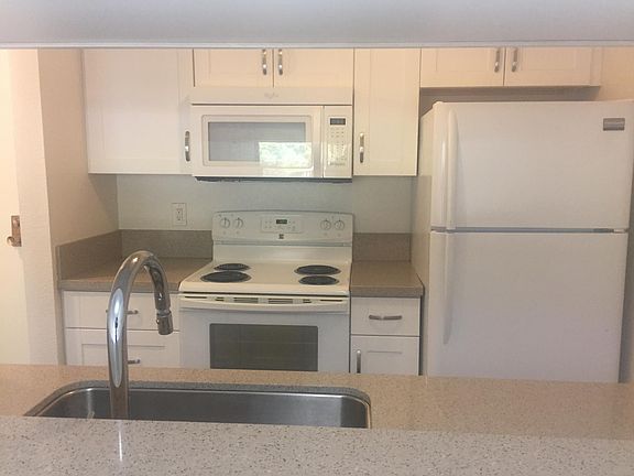 4th image of 6323 Shelter Creek Ln