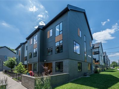 5577 Berlin Way, Pittsburgh, PA, 15201