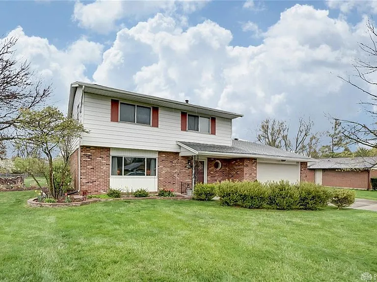 2108 N Fairfield Rd — Photo 37