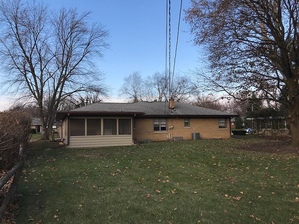 2nd image of 2102 Mayfield Ave