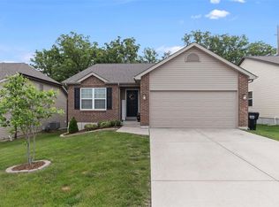 104 Ivy Brook Dr, Wentzville, MO 63385