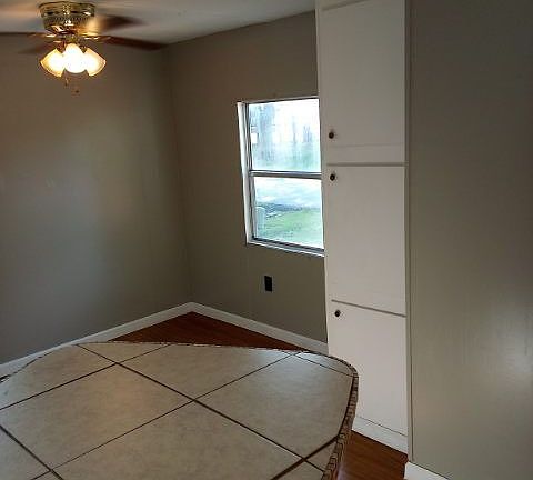 4th image of 509 Golden Acres Dr House 15507850