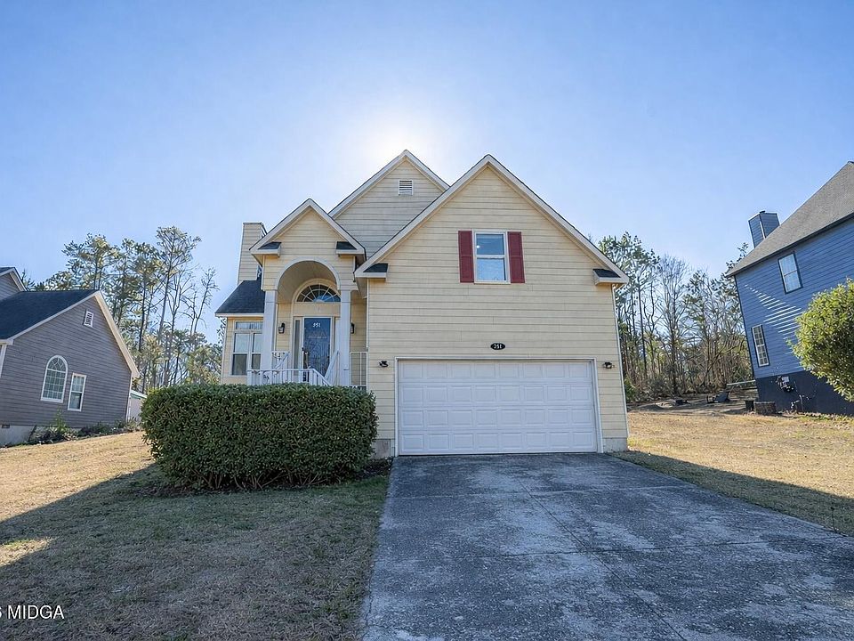 1st image of 251 Chadwick Cir