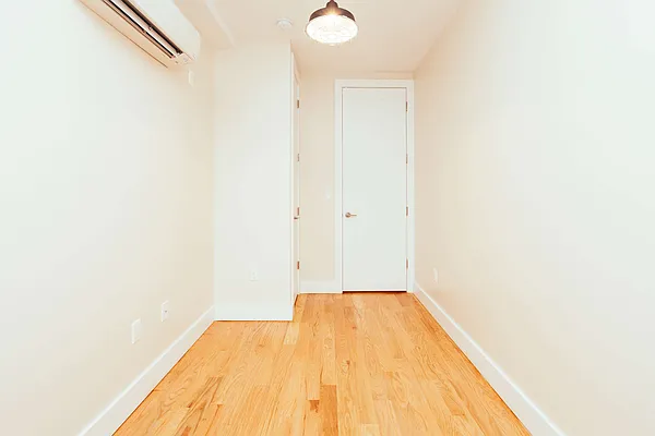Rented by Nooklyn NYC LLC | media 16