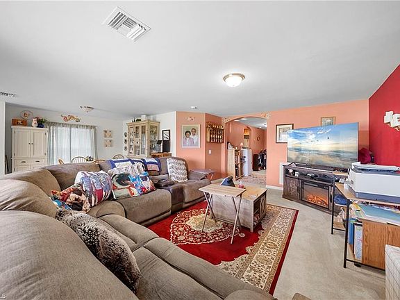 5th image of 724 Evening Shade LN