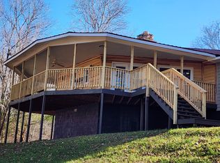 440 Deer Creek Rd, Linden, TN 37096