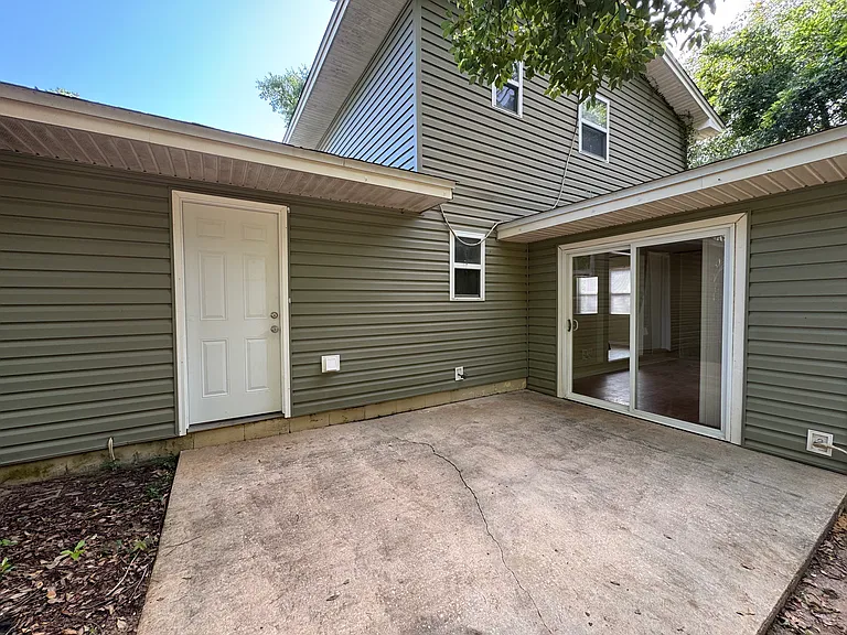 1108 Carissa Dr — Photo 25