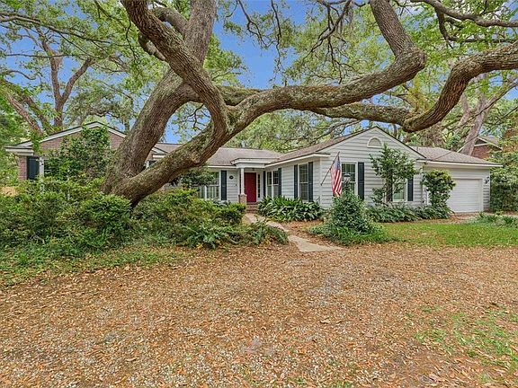 2nd image of 211 Wymberly Rd