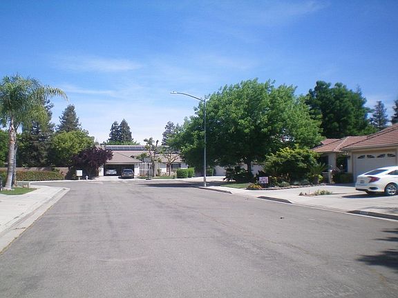4th image of 6429 N Ellendale Ave