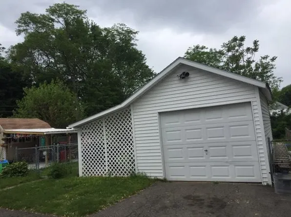 1817 Jerome Ave, Schenectady, NY 12306