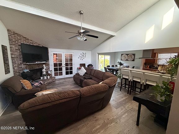 4th image of 4235 QUEENSWAY Drive
