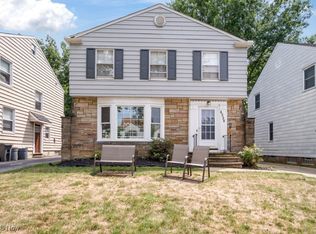 4326 Groveland Rd, University Heights, OH 44118