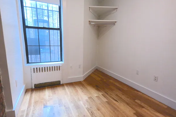 Rented by EXR | media 13