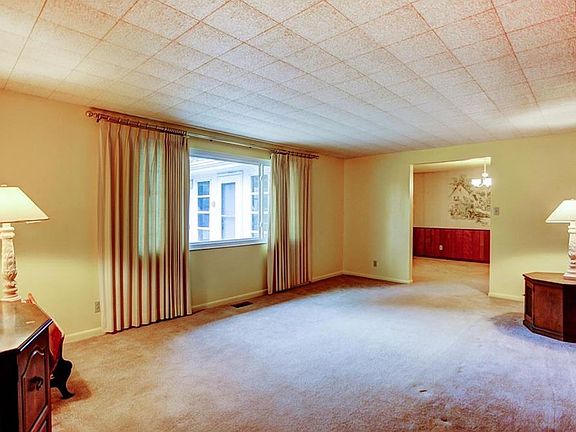 5th image of 122 Green Vista Dr
