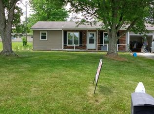 409 Greenbriar Rd, Hanover, IN 47243