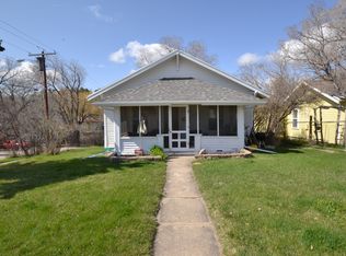 27 W Woodstock St, Newcastle, WY 82701