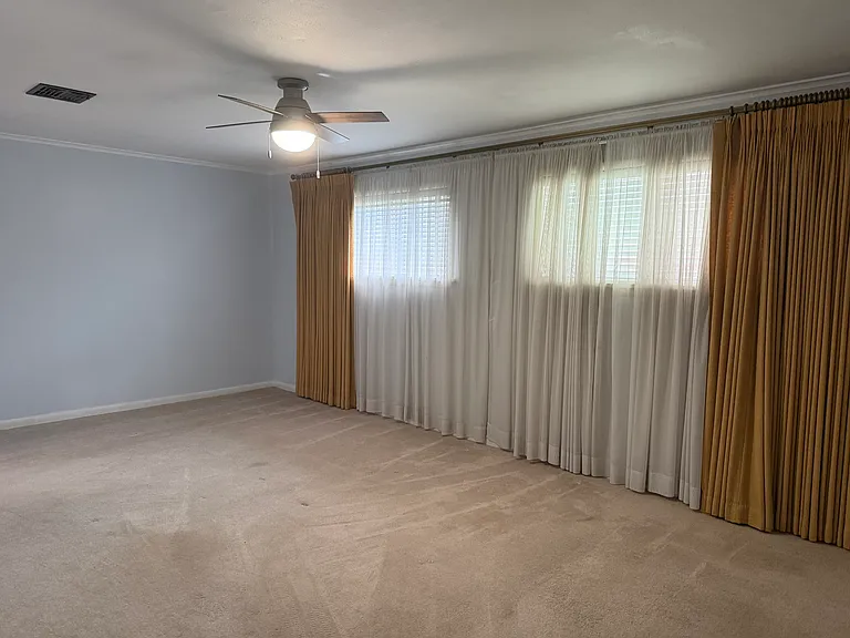 1220 Caroline Dr — Photo 7