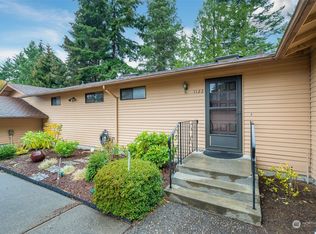 1122 S 249th Pl, Des Moines, WA 98198