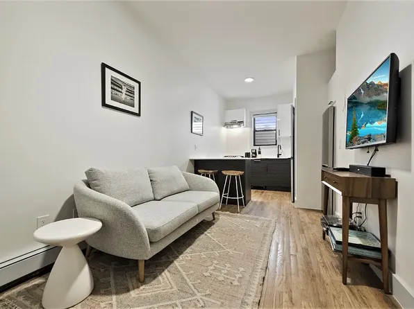 68 N 8th St, Brooklyn, NY