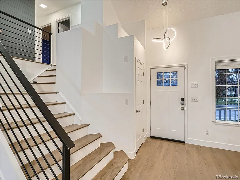9959 Sydney Ln — Photo 10