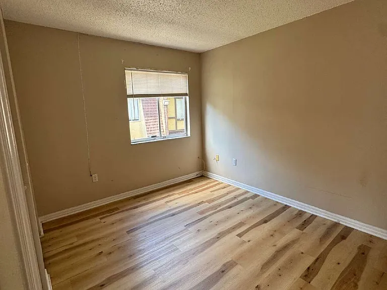 5012 Downing St #10 — Photo 18