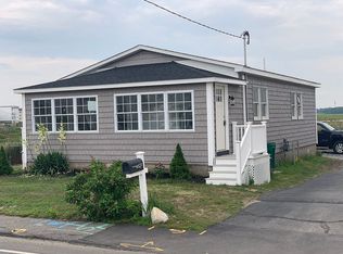 527 Ocean Blvd, Hampton, NH 03842