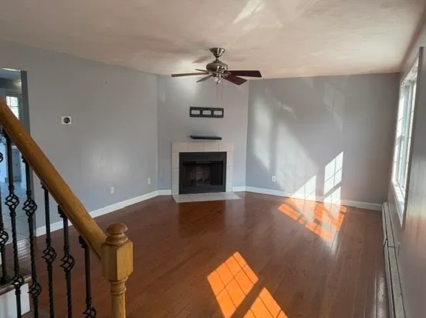 3-3 Friedel St #A, Worcester, MA 01603