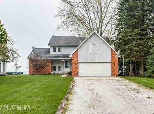 5730 Lakeshore Rd, Fort Gratiot, MI