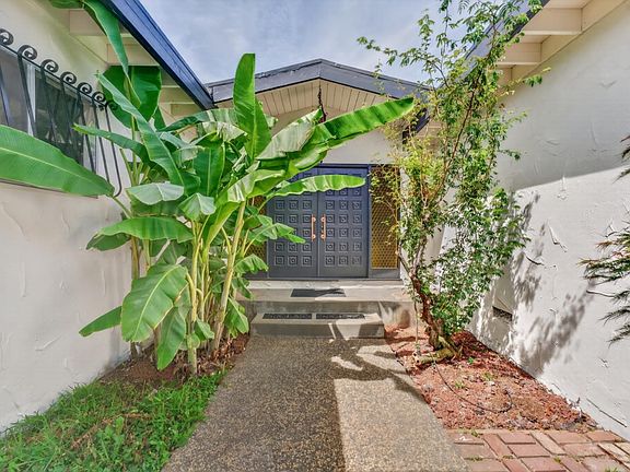 5th image of 4321 Lamont Way