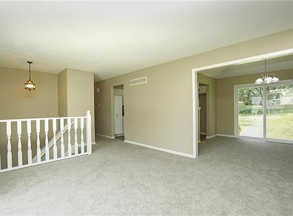 5th image of 814 Kingston Ct