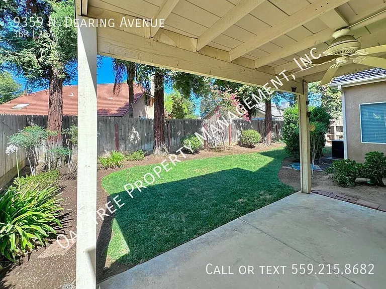9359 N Dearing Ave — Photo 16
