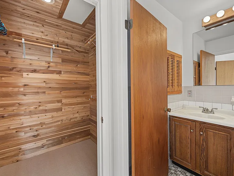 318 Cornwall Hill Rd — Photo 24