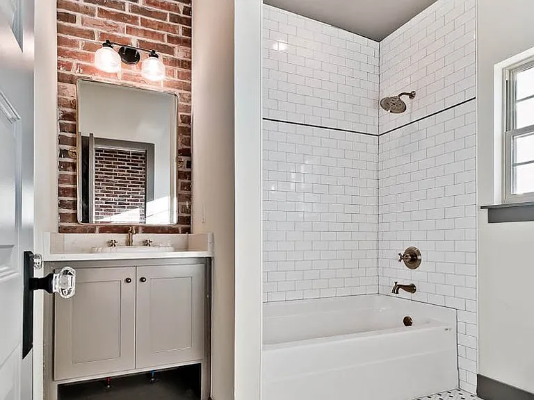 195 N Chicago Way #2 — Photo 10