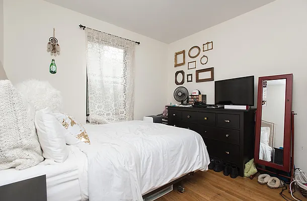 Rented by Emor Management Inc. | media 17