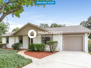 302 N Miller Rd, Valrico, FL 33594