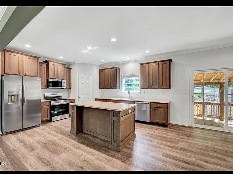 2424 Buckner Clark Rd — Photo 4