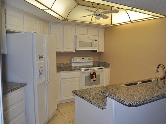 4th image of 736 Island Way APT 103